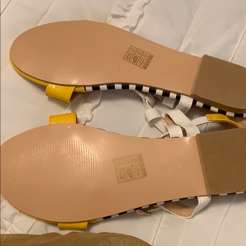 Sandals - Picture 4 of 6